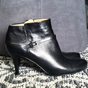 NINE WEST BOOTIES